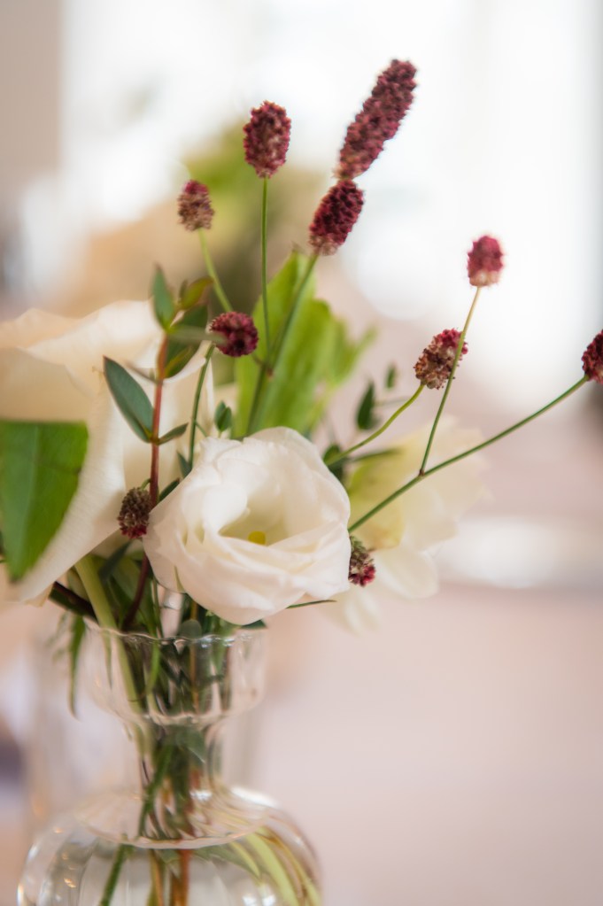 détaille, fleurs, mariage intime au Manoir Sweetsburg en Estrie